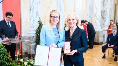 Goldenes Verdienstzeichen der Republik Österreich für Ingeborg Freudenthaler