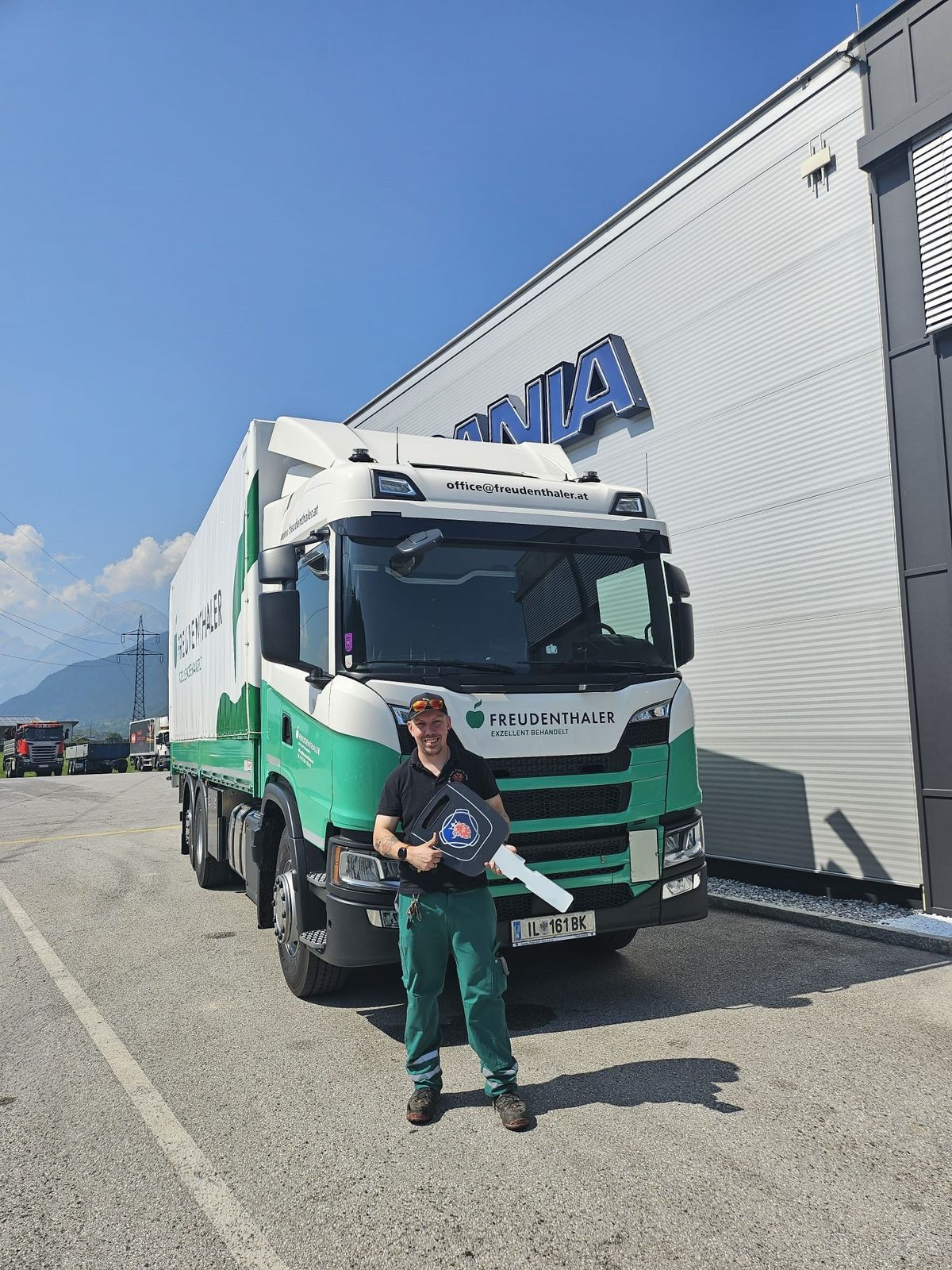Neuer Gefahrgut-Planen-LKW für flexible Stückguttransporte ...